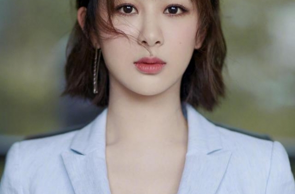 杨紫、张含韵、范冰冰、万茜、张一山、黄晓明、张艺兴