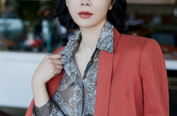气质美女陈数嫁二婚钢琴家，曾三月拒绝对方五次，婚后八年不生子