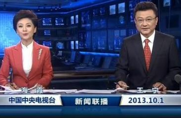 盘点名嘴冒冷汗时刻：李瑞英狂翻字典，倪萍手持4张白纸瞒天过海