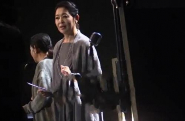 61岁倪萍活成40岁颜值回春！曾被陈红嘲讽没魅力抢走陈凯歌