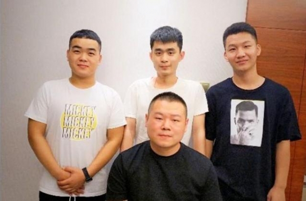 德云社岳云鹏自制借钱申请表，妻子却不给他面子，真是妻管严啊