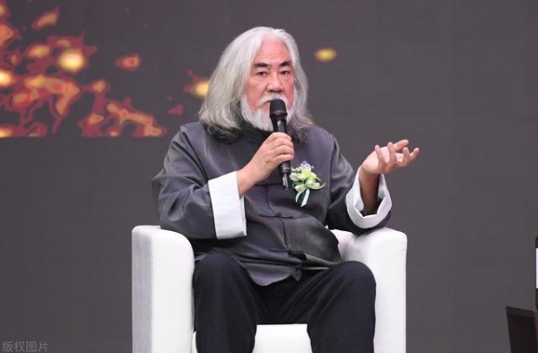 69岁张纪中与娇妻生女，面对网友的调侃，他对外说了些啥？