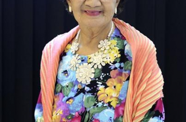 人物 | 陈奇：91岁的“国民奶奶”