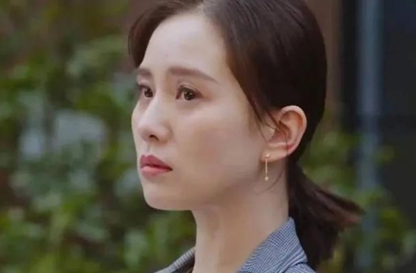 产后复出的刘诗诗被嘲！假嗨可还行？