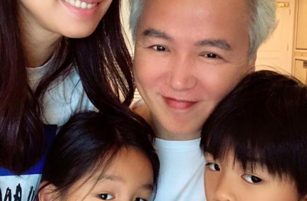 曝张庭夫妇买下黄浦江边整栋楼！高达数十层，林瑞阳亲自拄拐监工