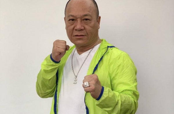 香港四大奸角罕见同框，吴志雄越老越面善，雷宇扬娶小21岁娇妻