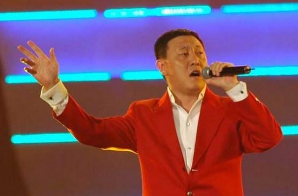 歌王韩磊“失宠”，美女马苏“失业”，辛巴“起步”五连板！