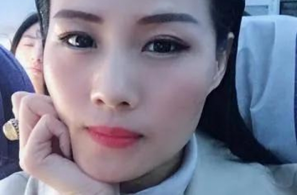 刘嘉玲都点赞的化妆师到底有多牛，她的“易容术”实在厉害，佩服