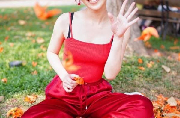 刘銮雄长子刘鸣炜吸引港姐冯盈盈主动打招呼，女方直言：这是礼貌