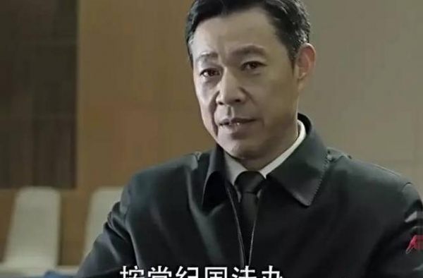 从高育良与沙瑞金的较量中，品味出“官大一级压死人”的真谛