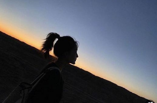 李沁回应撤下置顶单身声明 否认与杨洋复合传闻