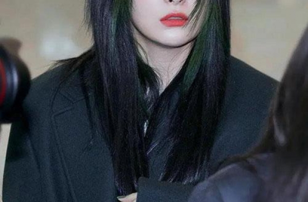 韩国SM唯一单眼皮女Idol，又慵懒又飒的穿搭高手