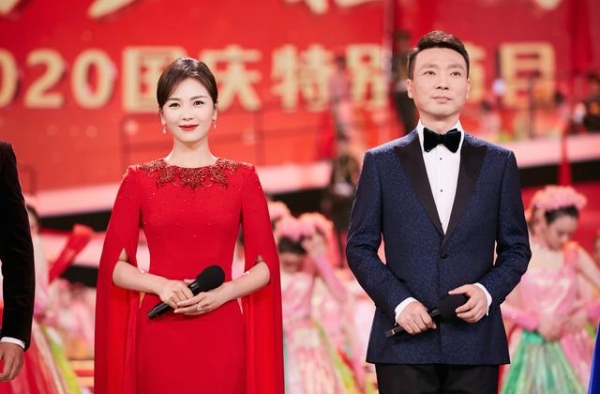 央视国庆晚会：热巴唱歌难听，欧阳娜娜胖了，唐嫣韩雪状态在线