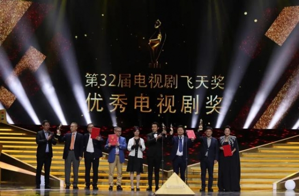 ?《老酒馆》成飞天奖大赢家，导演刘江缘何成为“品质剧代言人”