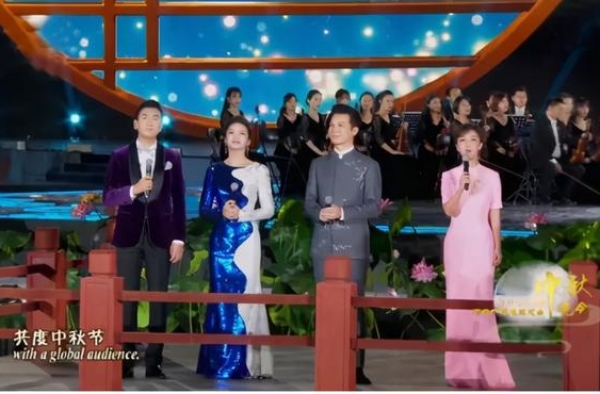 中秋晚会亮点满满，郎朗吉娜隔空演奏，沙溢却靠扣子系错成功出圈