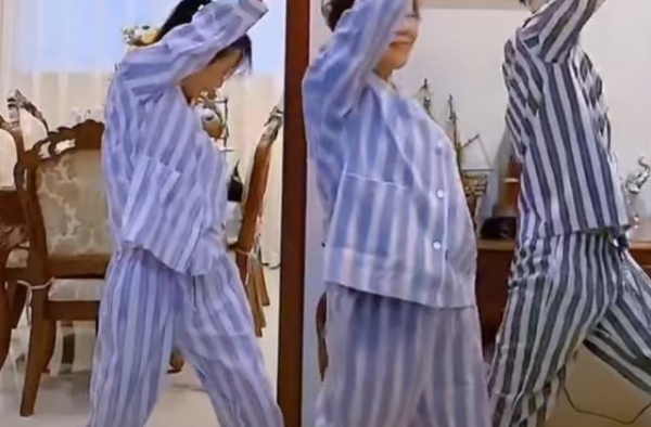 张檬带金恩圣见家人，三人舞蹈动作默契，两人微博秀恩爱
