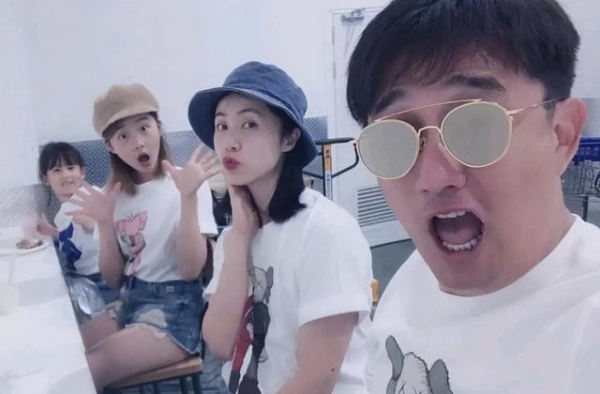 黄磊患先天性心脏病，因心脏随时会出问题，曾将妻子托付给朋友
