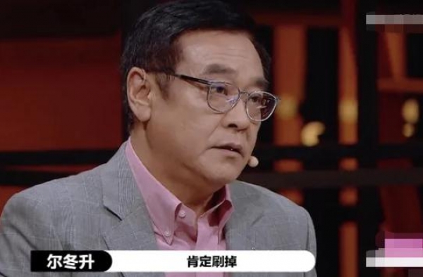 抛弃张曼玉，娶小13岁娇妻，60岁得女，尔冬升风流债有多少？
