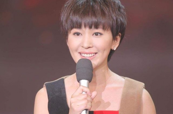 歌唱家吕继宏为事业单身60年，父母离世后，唯一心愿：想有个家