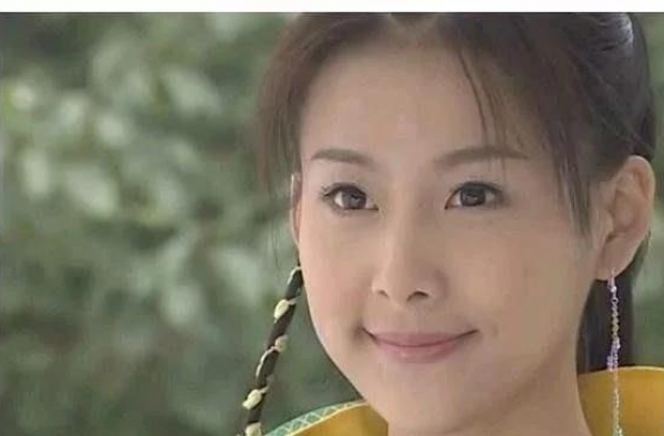 贾青被交警点上热搜！曾经是童年女神，却因王思聪的微博沉寂