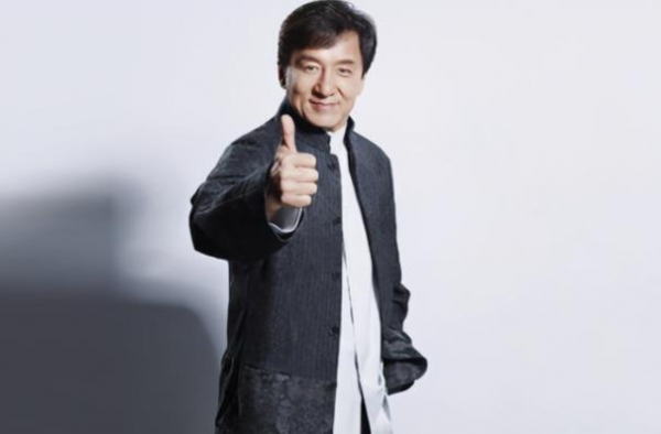 洪金宝：我捧红的很多巨星都请不动了，只有他是随叫随到的