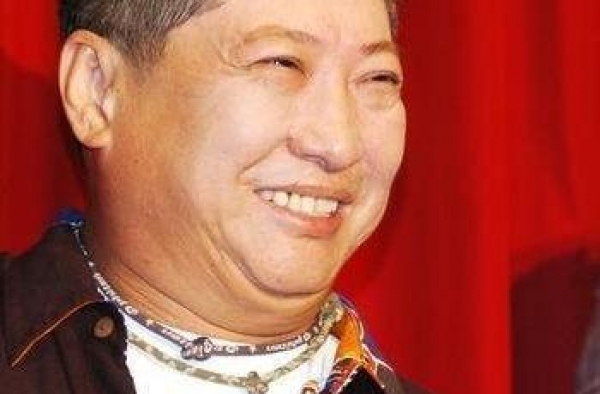 洪金宝只收了两位知心徒弟，一位成为人气巨星，一个躺下就有钱拿