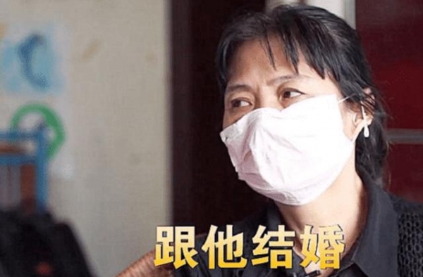 男神靳东＂女友＂曝光：60岁老太好油腻！贵圈真乱！靳东回应