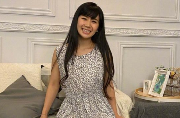 福原爱晒女儿生日照，脸蛋撞脸福原爱，这是复制黏贴过来的吧