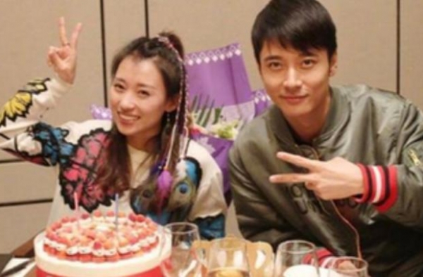 谁还记得张丹峰的前经纪人？毕滢近照如韩团偶像，洪欣看了压力大