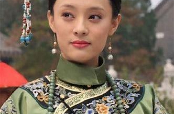 甄嬛传一一欣常在母家无权自己无貌为何能笑到最后?全凭三个手段