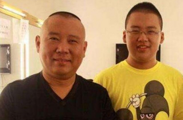 有种偏心叫郭德纲儿子，上帝吻了郭麒麟的脸，却关上小儿子的窗