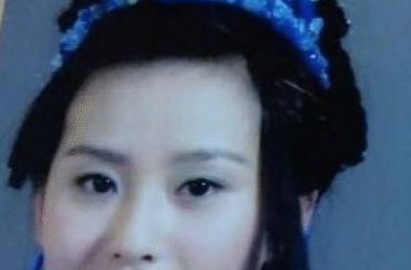 角色的原始定妆照造型，龙葵土气，白浅温柔，看到碧瑶：有点惊喜