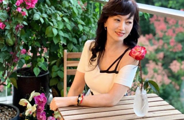 从被误会到零绯闻，赵雅芝两次结婚生三子，被老公道出相处秘诀
