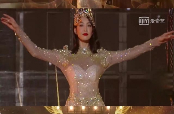 从第13届金鹰节盘点历届金鹰女神 你最喜欢谁？宋茜还是热巴？