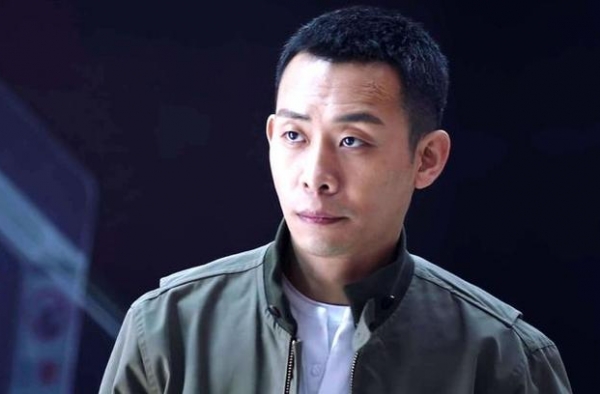 张译资源为何这么好？看完《金刚川》工作人员对他的评价后全懂了