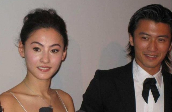 网曝张柏芝谢霆锋将官宣复婚，三胎儿子姓谢？