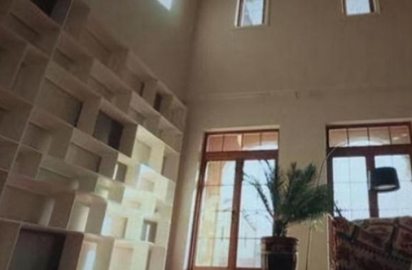 晒晒董洁住的豪宅，如今居住这么大的房子，生活依然很幸福