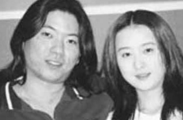 20年前，筠子一袭红裙上吊自杀，生前致电母亲：高晓松把我卖了