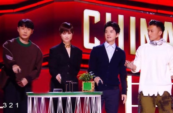 好声音18进9：单依纯2次被封印，潘虹逆袭，赵紫骅出局留遗憾