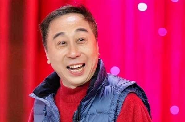 人称春晚钉子户冯巩，曾祖父竟是民国总统，直言身世给他带来困扰