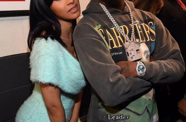 出轨成瘾，还拍不可描述视频，Cardi B为何离不开渣男丈夫