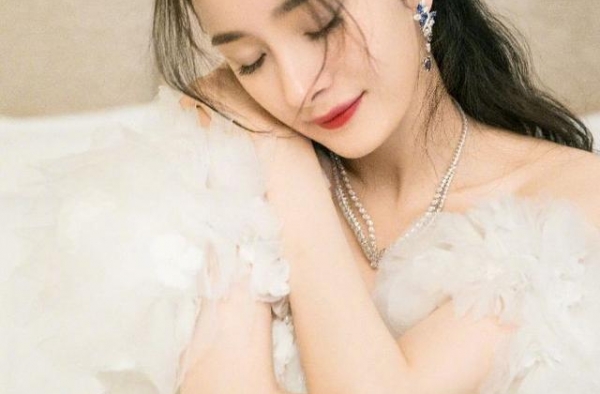 ELLE风尚大典：女明星的比美大赛