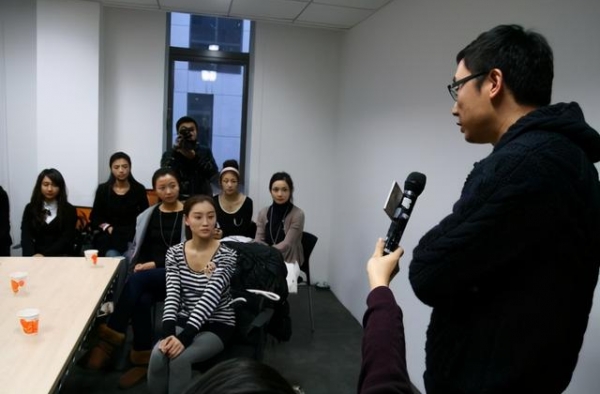 这海选“有毒”？冠军沦落演丫鬟，被淘汰的热巴娜扎大火