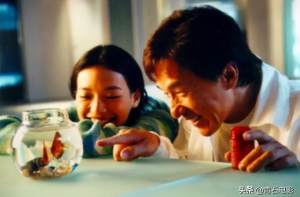 你知道吗？为了和23岁舒淇拍爱情片，成龙请来了19个明星出演