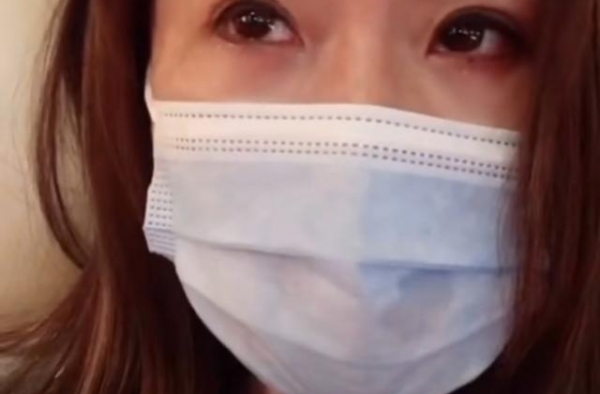 49岁张文慈因感冒痛哭，自述太孤独无人陪伴，曾被骂能当奶奶