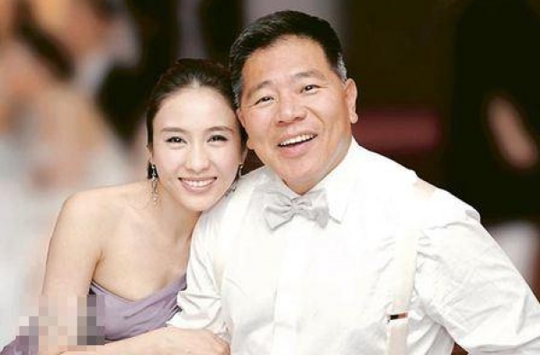 黎姿为小女儿庆生：舍不得3个孩子离开自己，却又盼望她们快长大