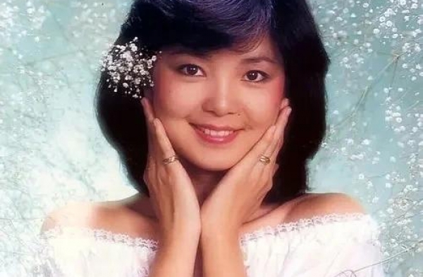?钟镇涛邓丽君无缘相恋与前妻离婚破产，晚年终事业爱情双丰收！