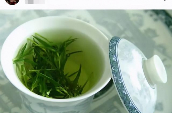 于正又惹争议，晒绿茶图被指内涵赵露思，遭对方兴师问罪后连否认