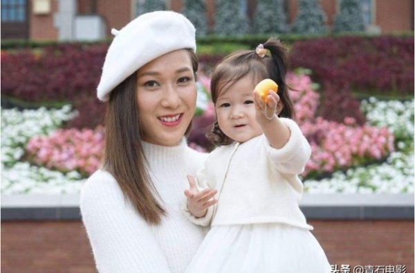 钟嘉欣息影，五小花旦全部离巢，TVB的辉煌时代要彻底结束了？