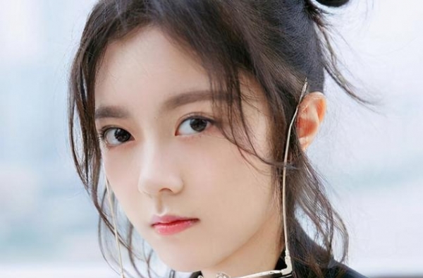 那些当红女星的荧幕初吻都给了谁，赵今麦还好，欧阳娜娜不能接受